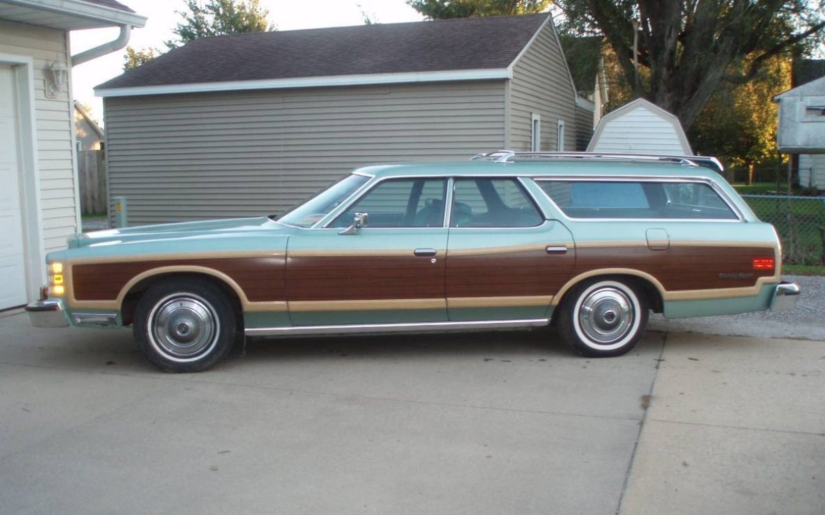 Last of the Breed: 1977 Ford Country Squire Wagon | Barn Finds