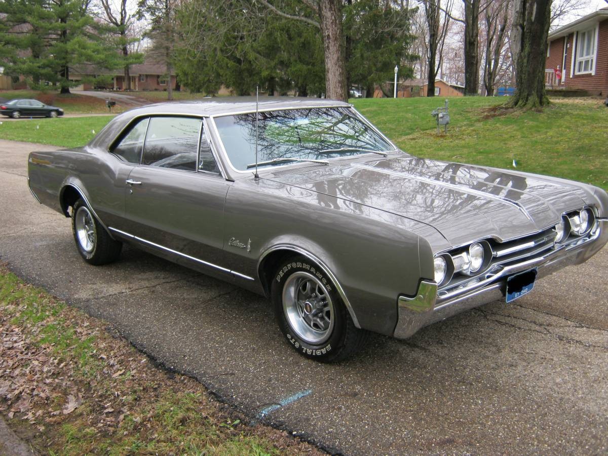 time-capsule-cutlass-1967-oldsmobile-cutlass