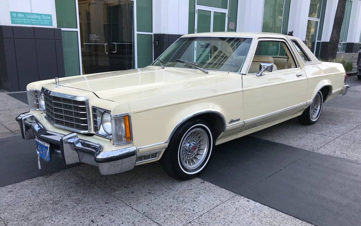 Palm Springs Garage Queen: 1977 Ford Granada Ghia