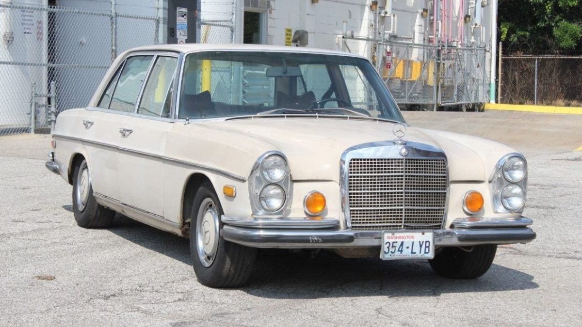 More Popular Overseas: 1971 Mercedes 300SEL | Barn Finds
