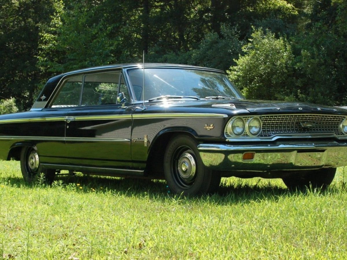 1963-Ford-Galaxie-500XL-