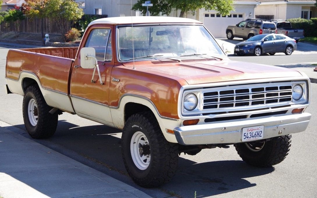1974 Dodge Truck Shop Manual – Pickup, Power Wagon, Adventurer, Sweptline (Reproduction)