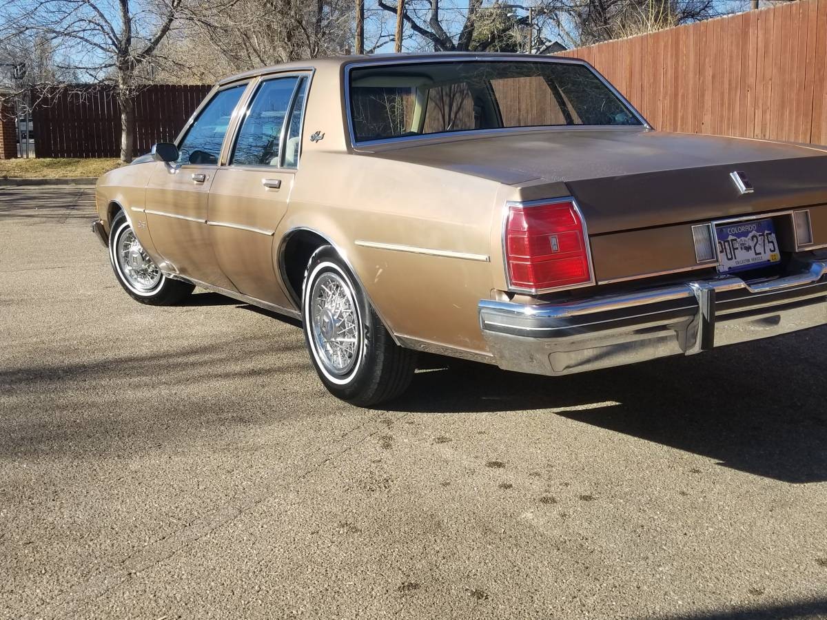 Oldsmobile Delta 88 Police