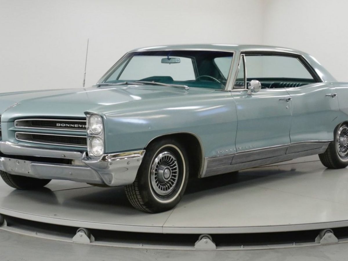 1966-Pontiac-Bonneville-