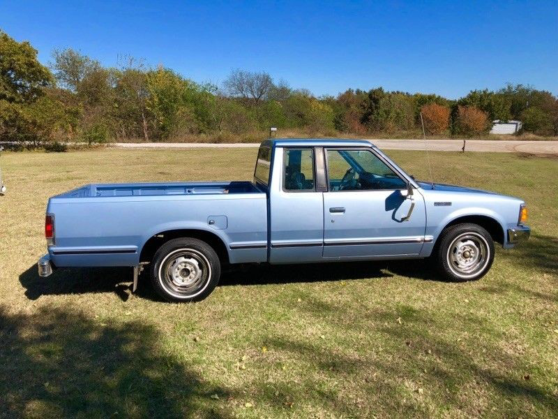 1985_nissan_pickup_b | Barn Finds