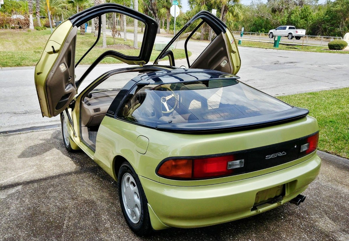 Toyota sera 1990