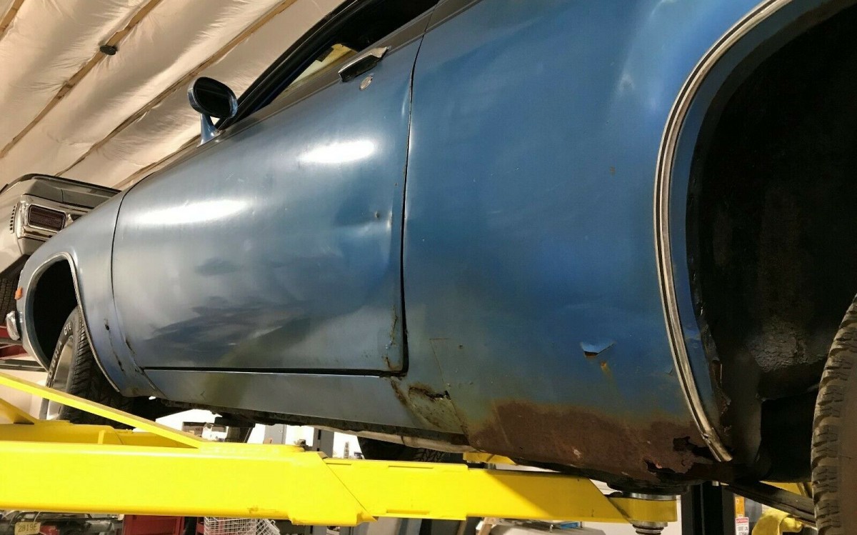 Rusty Rockers Barn Finds