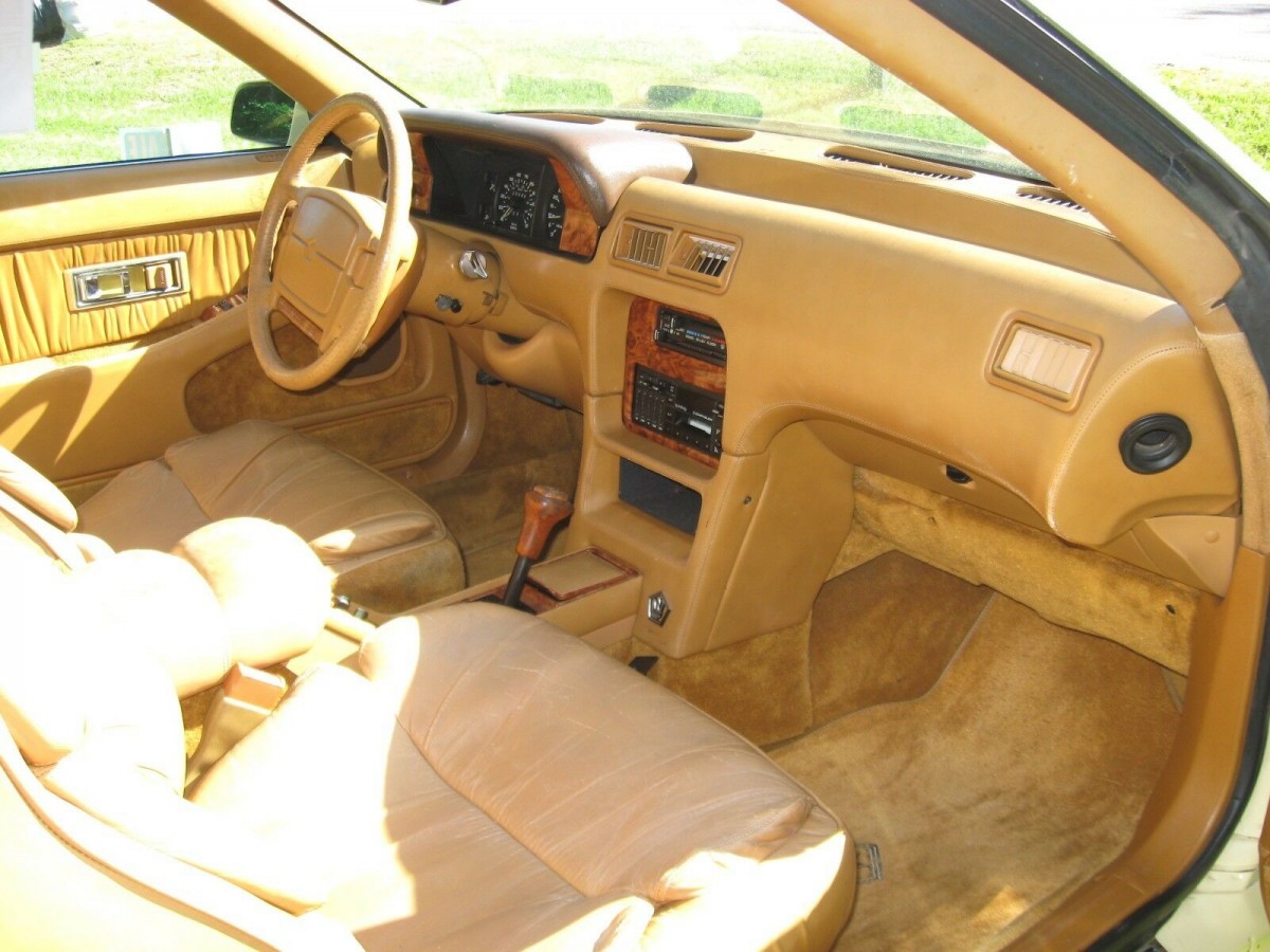 chrysler maserati interior