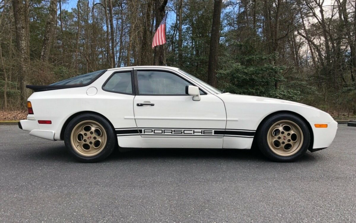 1986 Porsche 944 Turbo Side Profile Barn Finds