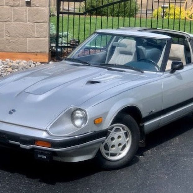 1982-Datsun-280ZX-621x621.jpg