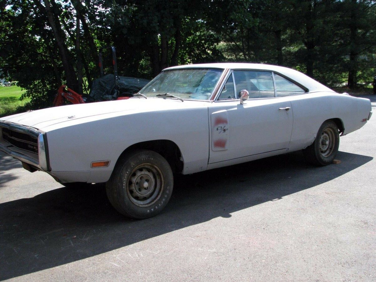 Summer Project 1970 Dodge Charger R T
