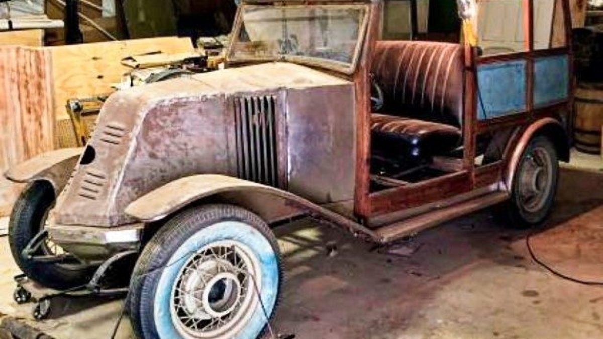 REN 1280px-1924_Renault_Model_NN_(