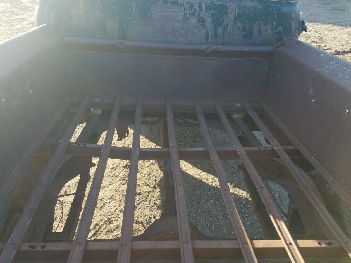 1953 Chevrolet Bed Barn Finds