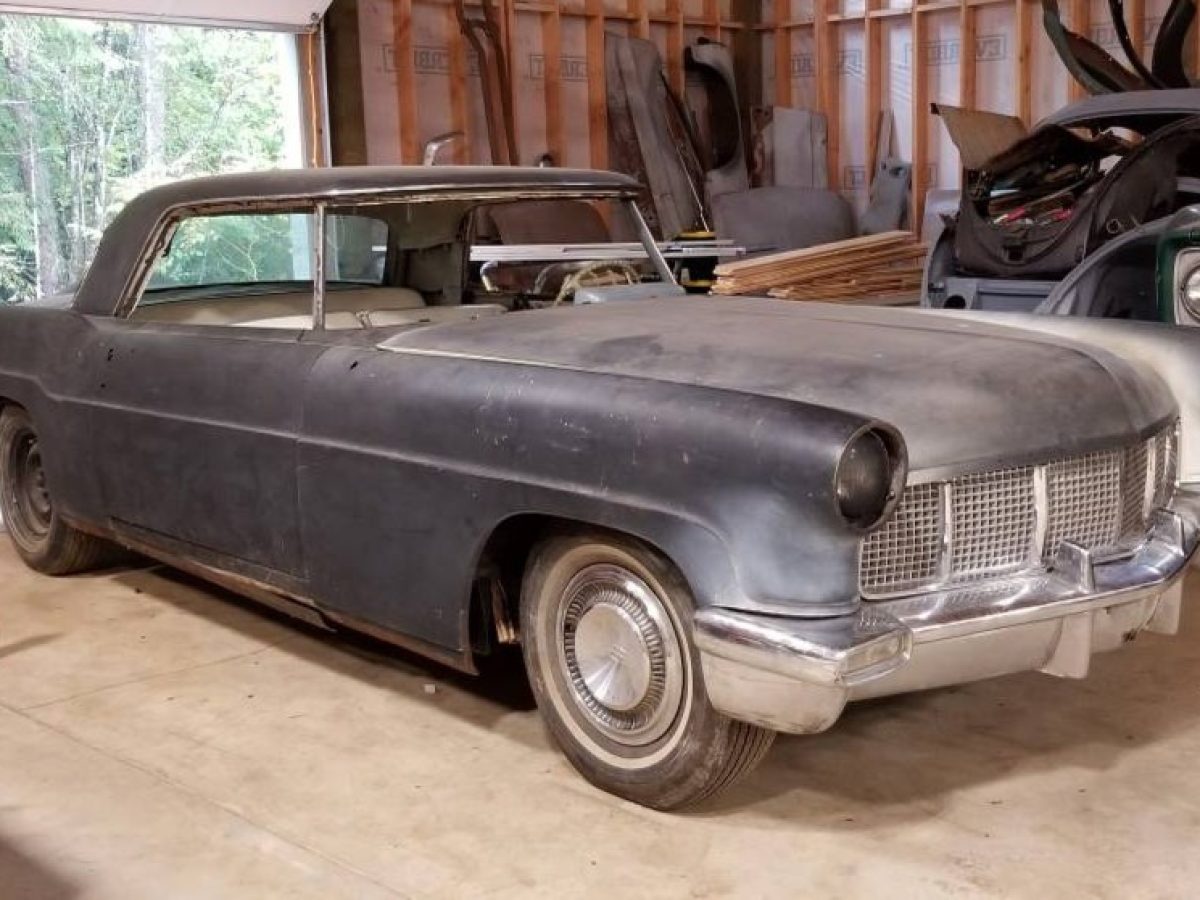 NEW Headlamp Rim Mounting Spring Clip For 1956-1957 Continental Mark II (MKII) – Left & Right Front