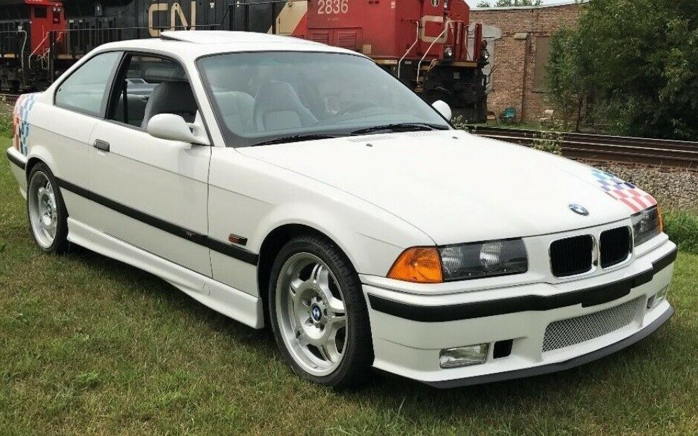 5,800 Original Miles: 1995 BMW M3 | Barn Finds