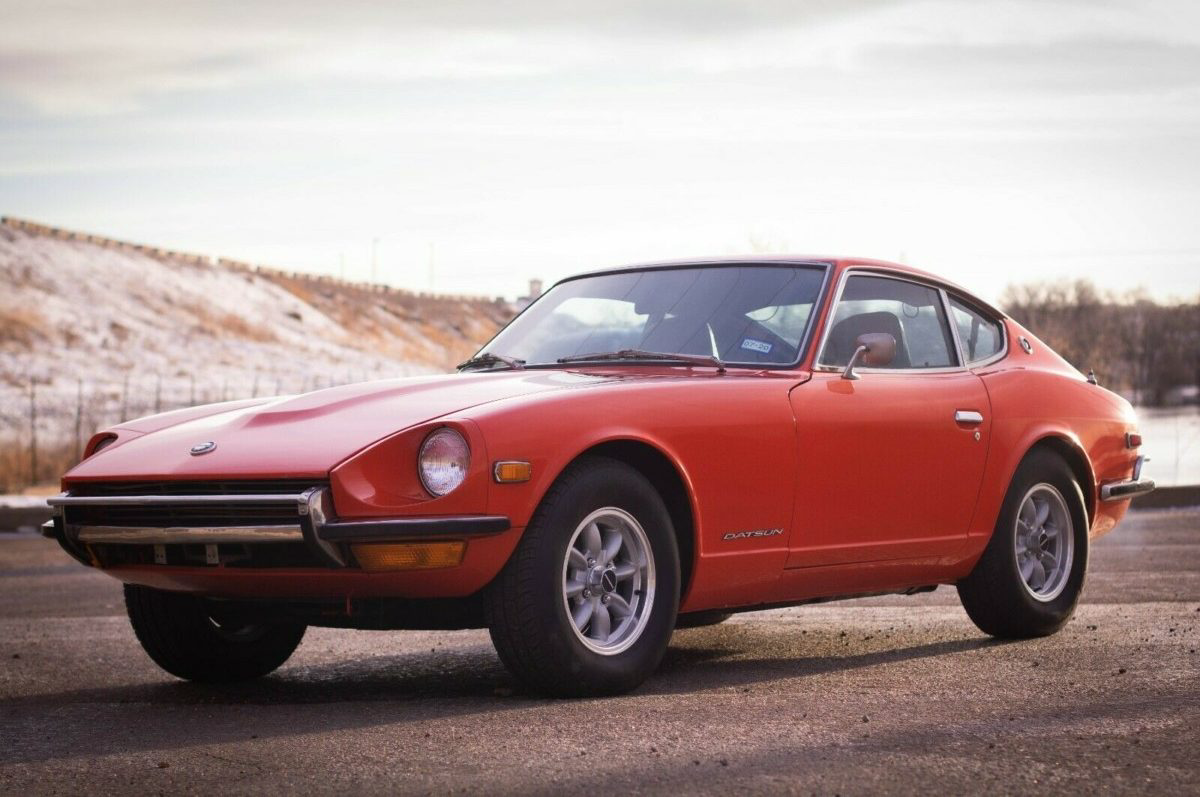 Datsun 240z Side