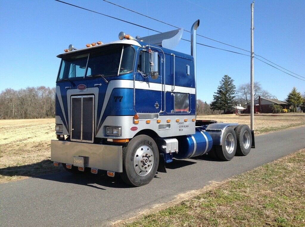 Daily Driver Reliable: 1987 Peterbilt 362 | Barn Finds