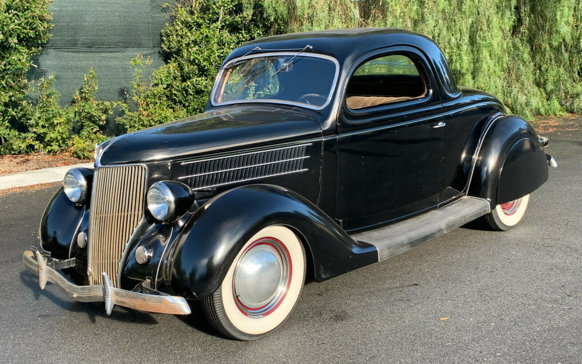 Vintage Hot Rod: 1936 Ford DeLuxe Coupe
