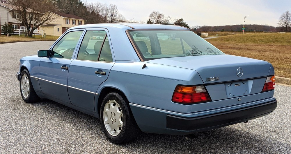 300e sportline blue rear | Barn Finds