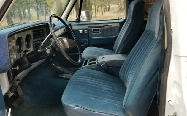 1985 chevy blazer interior