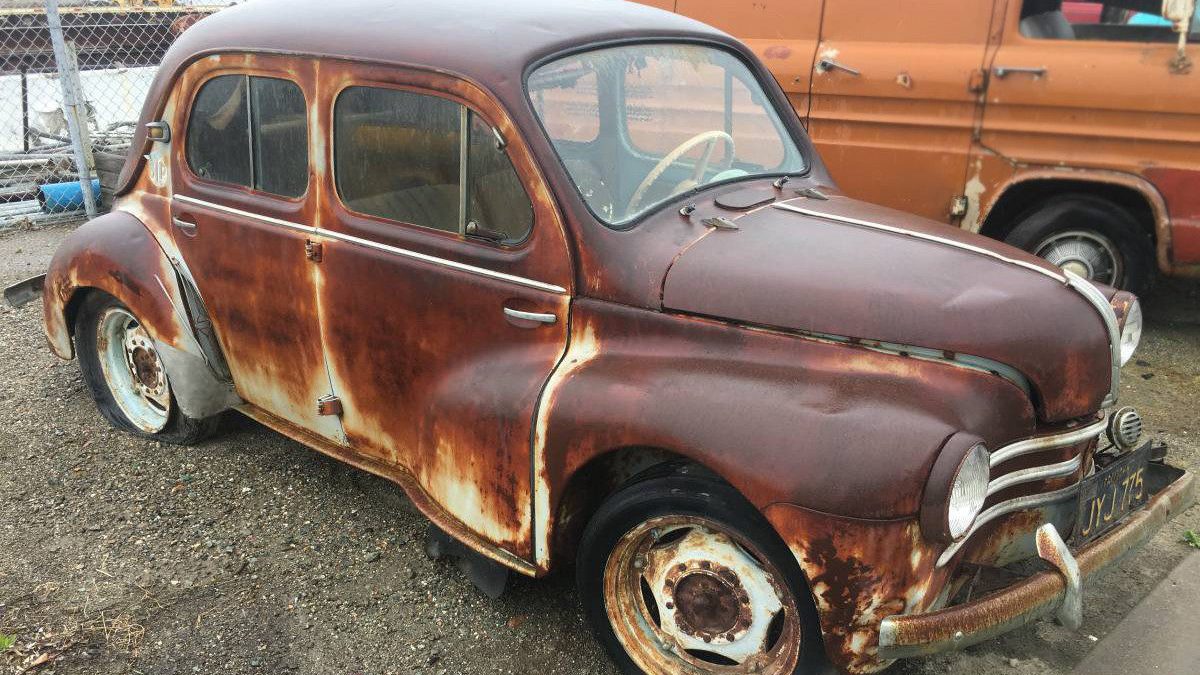 040320-1955-Renault-4CV-1-