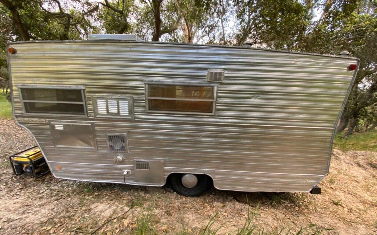 1969 Aristocrat Lo-Liner_side 2 | Barn Finds