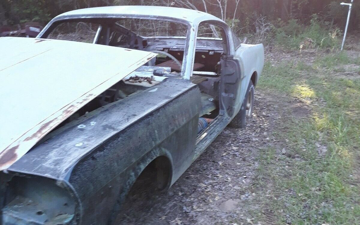 1965 Ford Mustang front left | Barn Finds