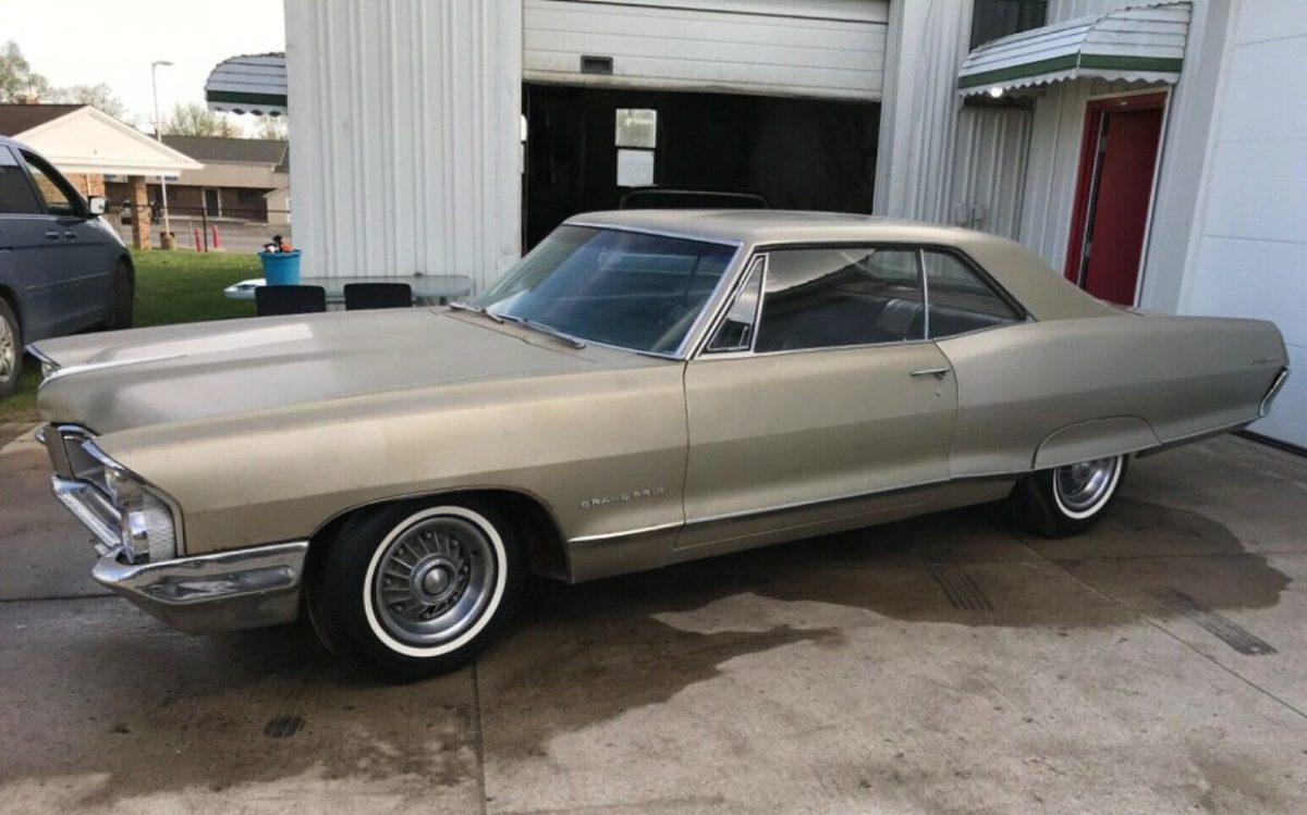 1965-Pontiac-Grand-Prix-1-