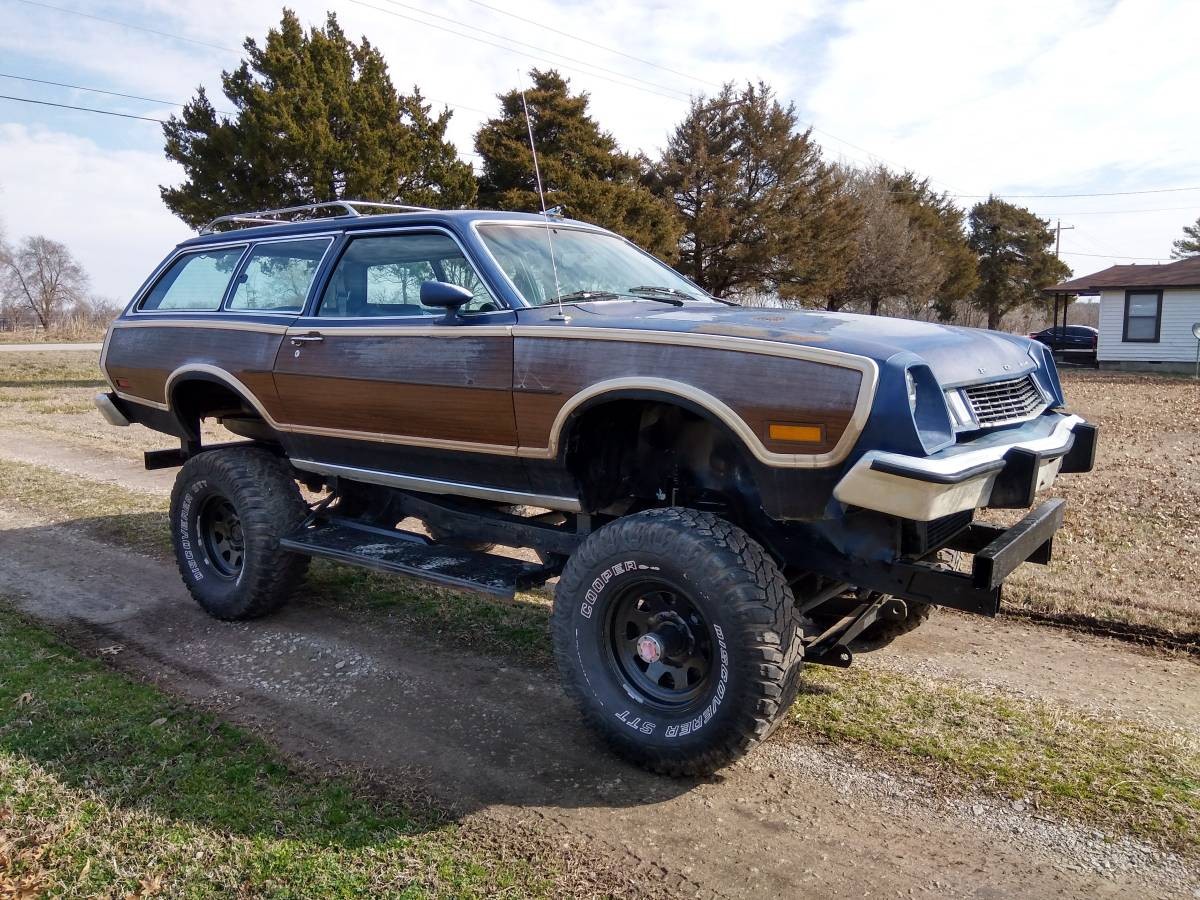 Custom Off-Roader: 1978 Ford Pinto 4x4