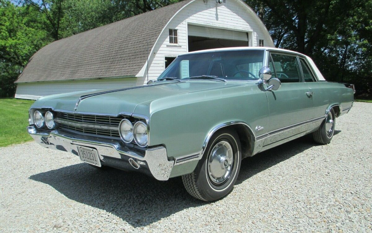 Oldsmobile cutlass 1965