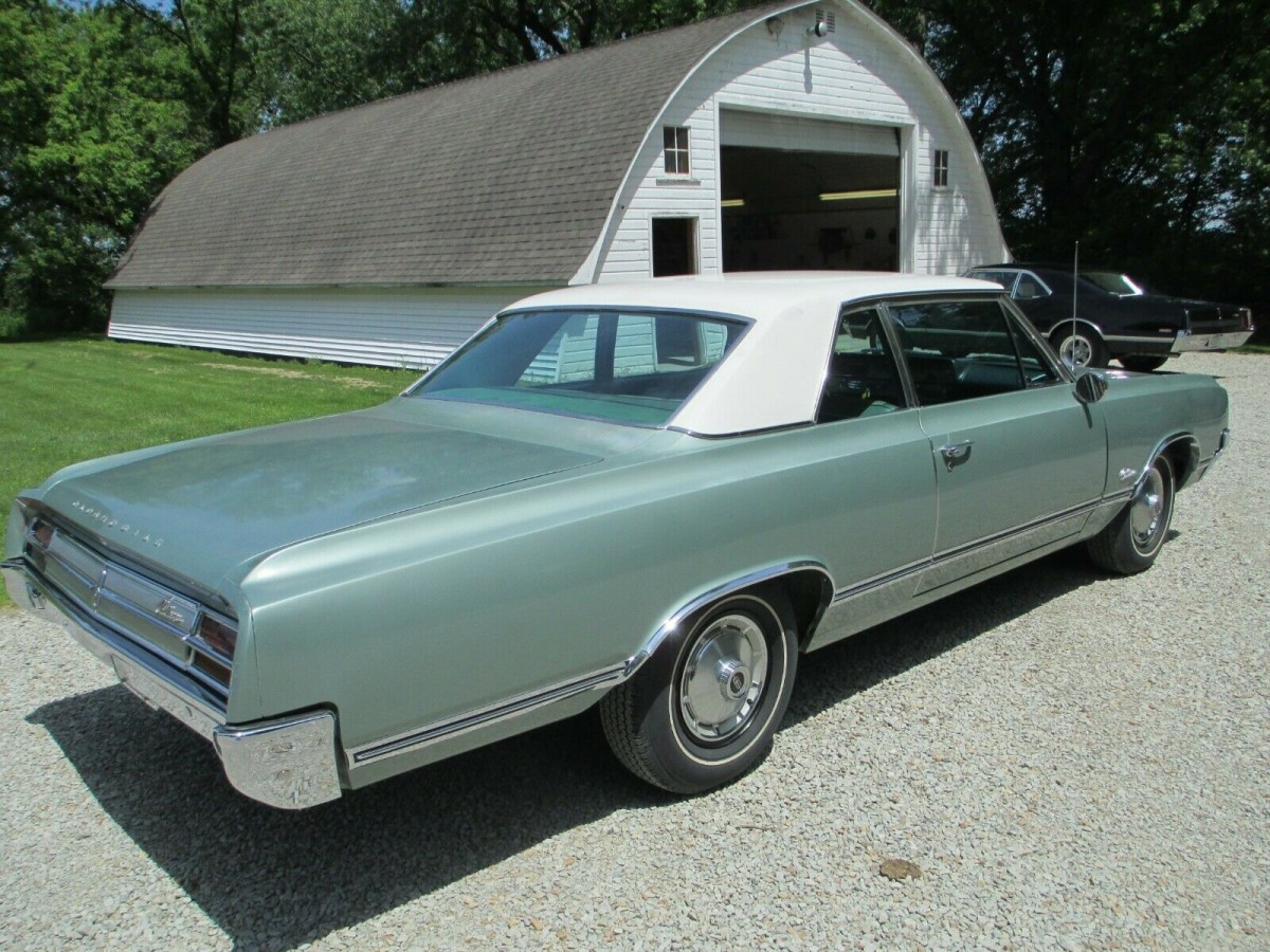 Oldsmobile cutlass 1965