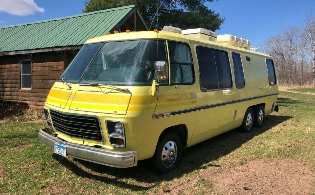 Great Colors: 1973 GMC Motorhome | Barn Finds