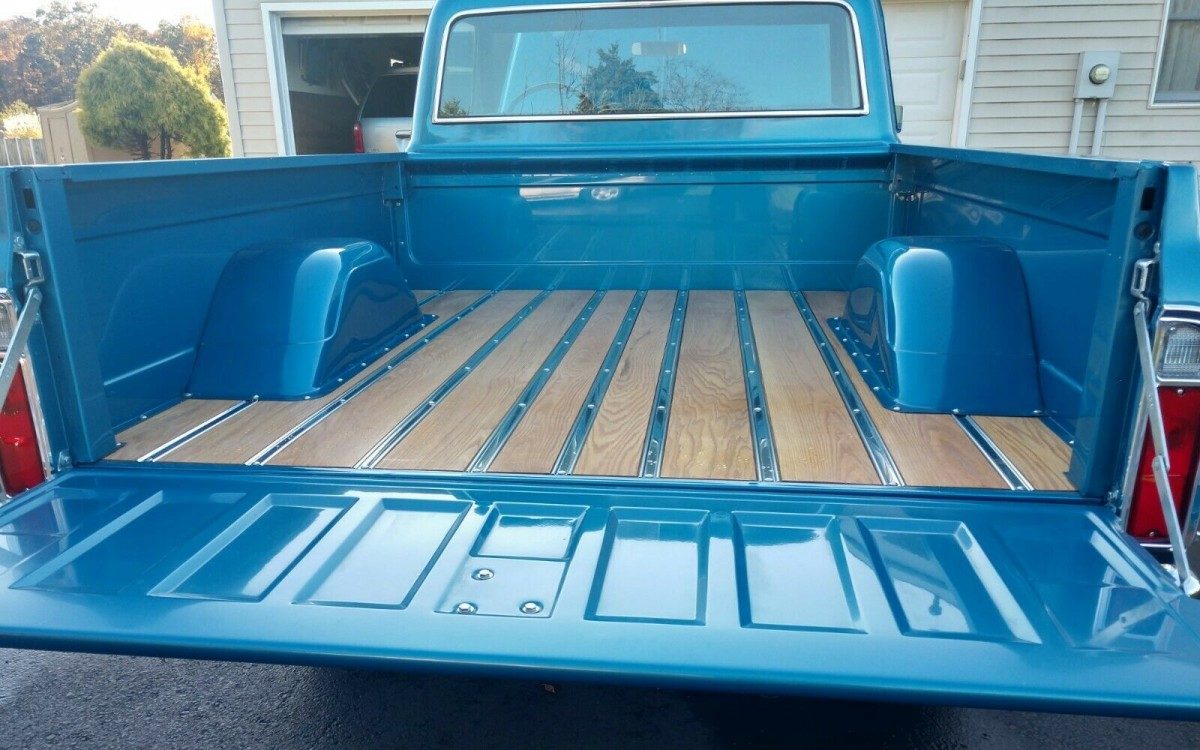 1970 Chevrolet c10 bed Barn Finds