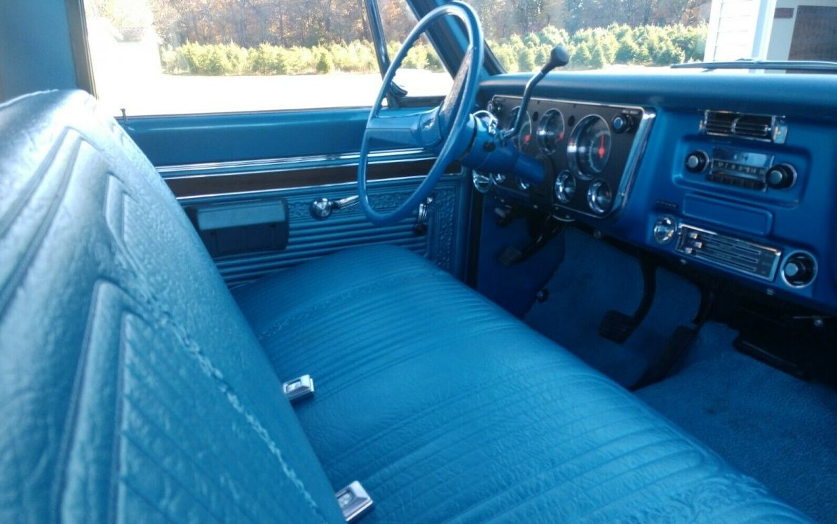 Compartilhar imagens 173+ images chevrolet c10 interior - br.thptnvk.edu.vn