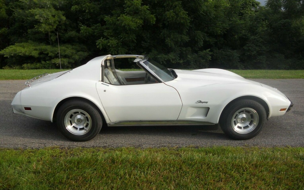 1976 Chevrolet Corvette Side | Barn Finds