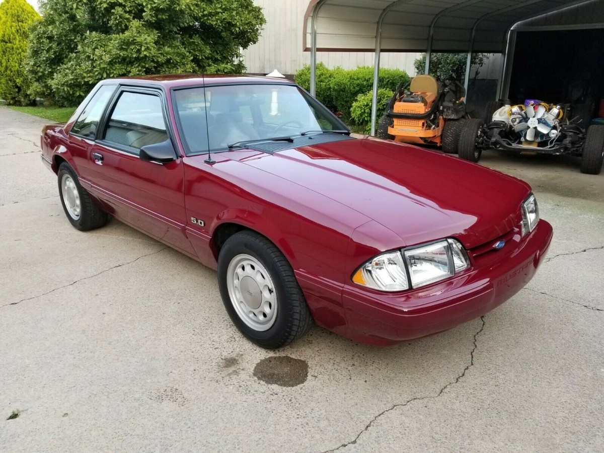 Ford Mustang Shelby 1989