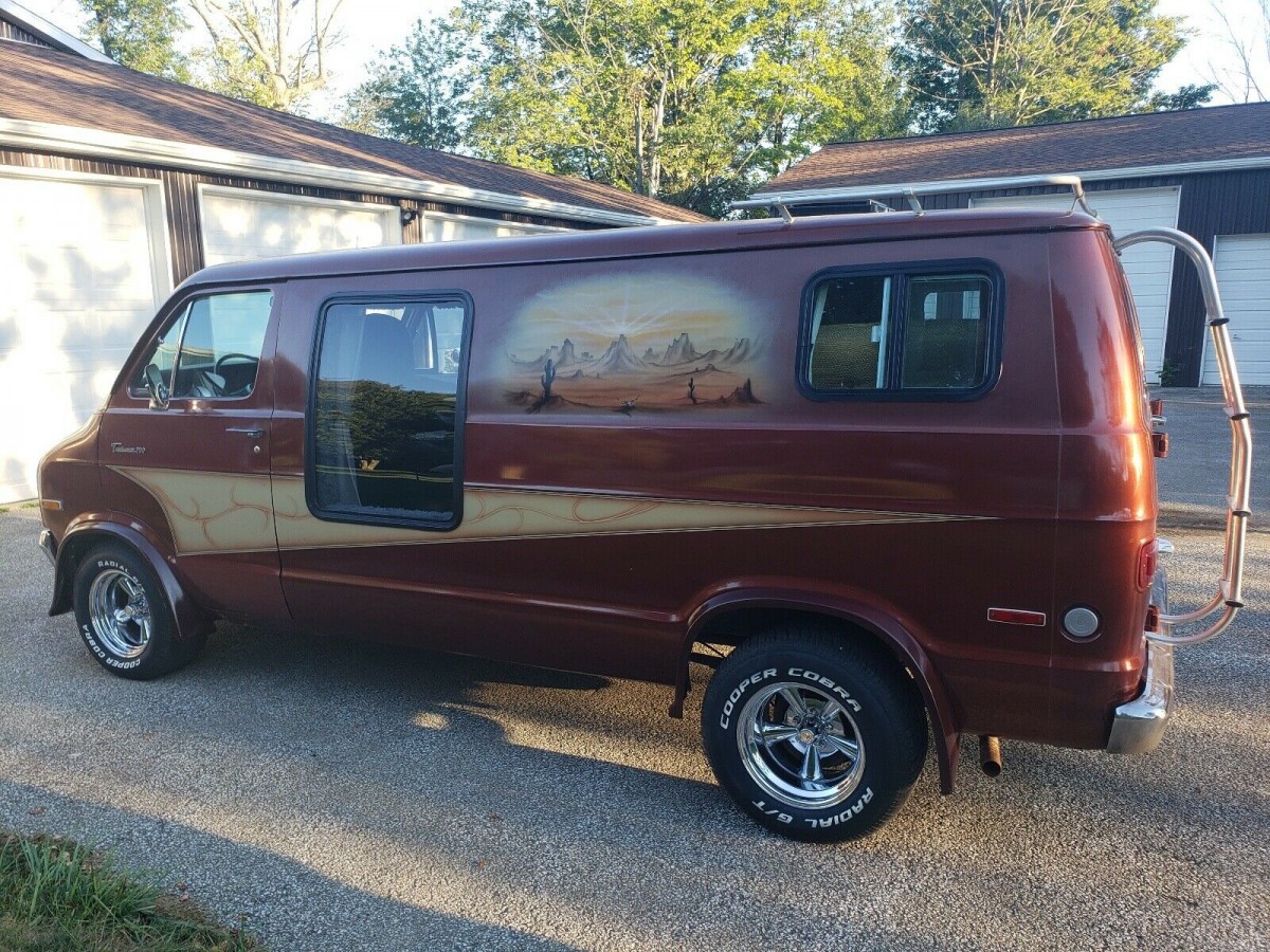 Dodge B200 Side | Barn Finds