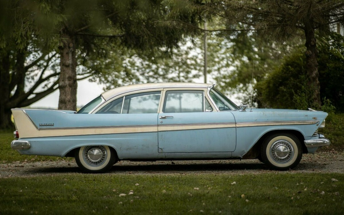 1958 Plymouth Fury VS 1958 Plymouth Belvedere by