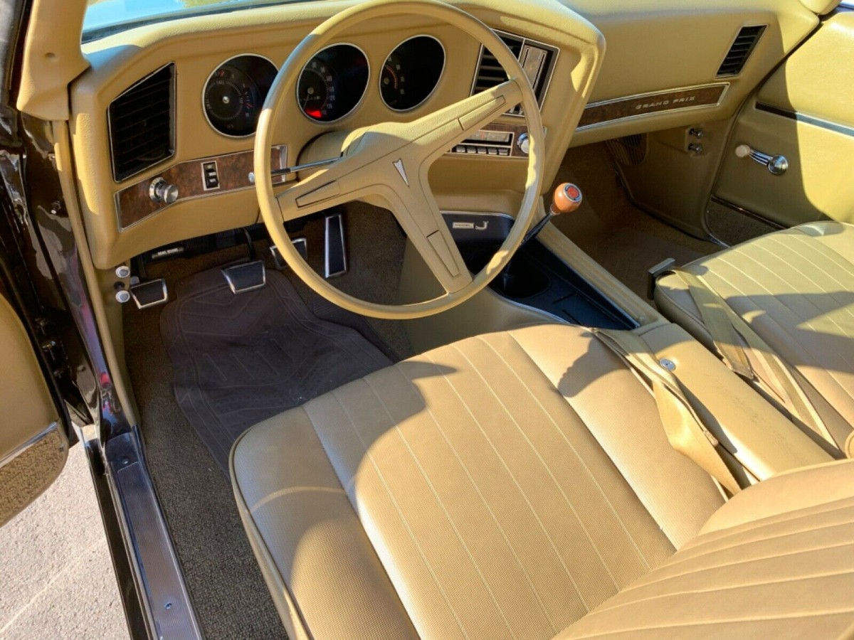 1968 bonneville dash and console woodgrain for models with  AC 