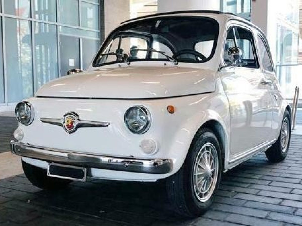 NEW ABARTH 695 ESSEESSE: THE NEW SCORPION LIMITED EDITION | Abarth |  Stellantis Media, image size:1200x900