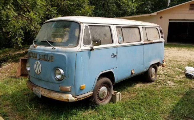 Ongeëvenaard delen Necklet Barn Find Bus: 1972 Volkswagen Van | Barn Finds