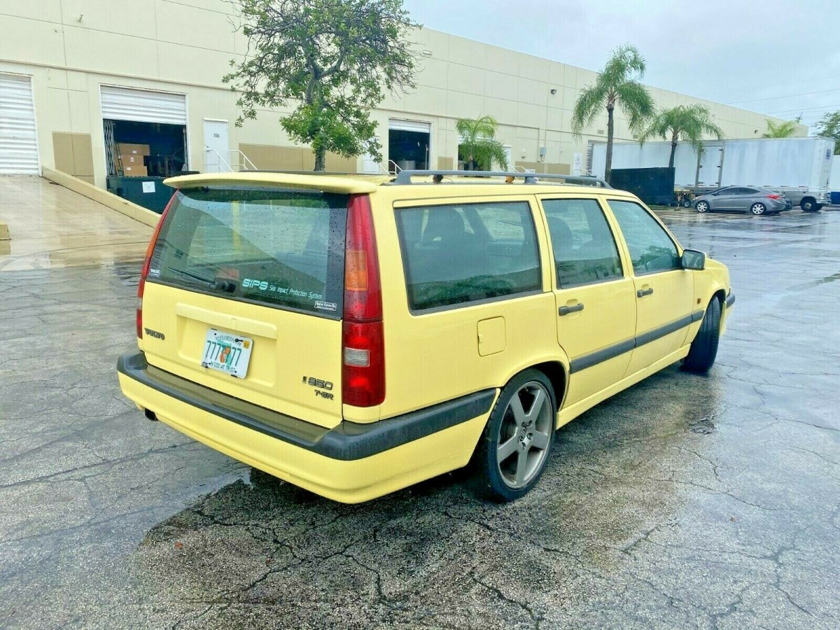 Бампер передний volvo 850