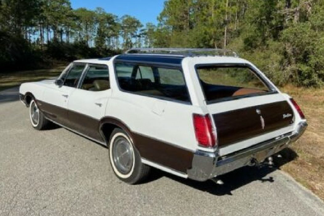 1972 Oldsmobile Vista Cruiser 5 | Barn Finds