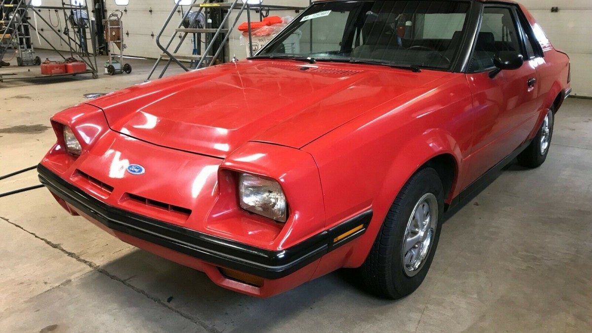 1982 Ford Exp