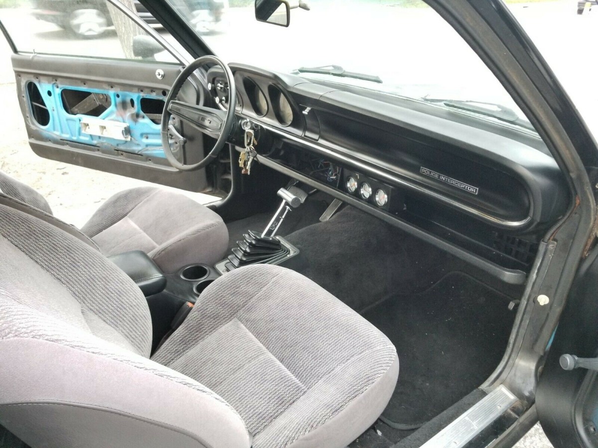 Ford Maverick Interior