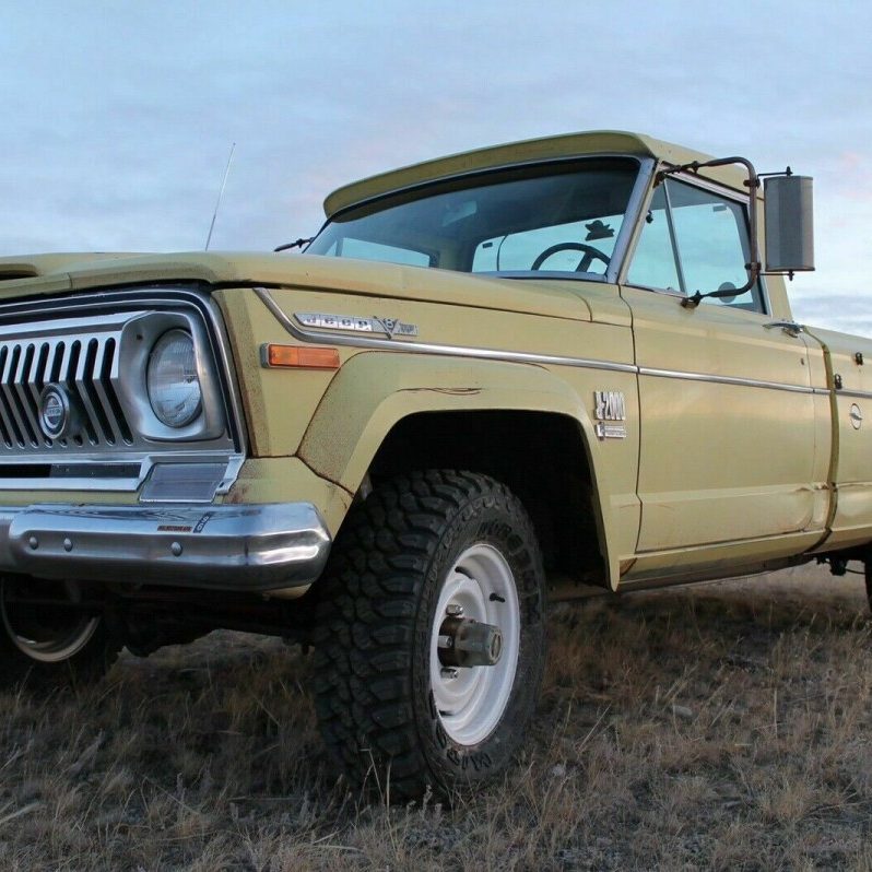 Ready To Work: 1972 Jeep J2000 | Barn Finds