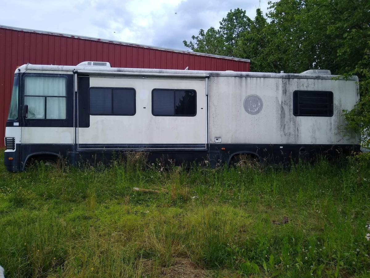 ford motorhome side Barn Finds