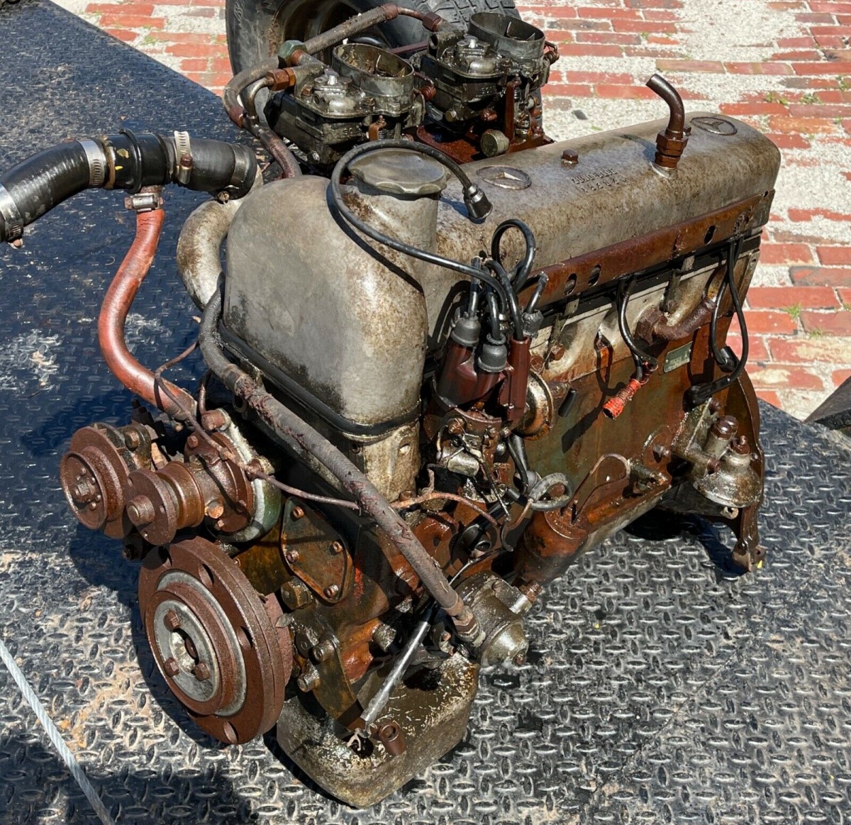 mercedes 220s engine | Barn Finds