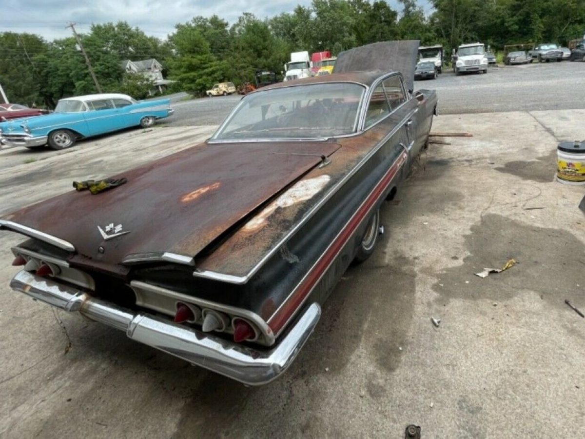 1960-Chevrolet-Impala-1- 