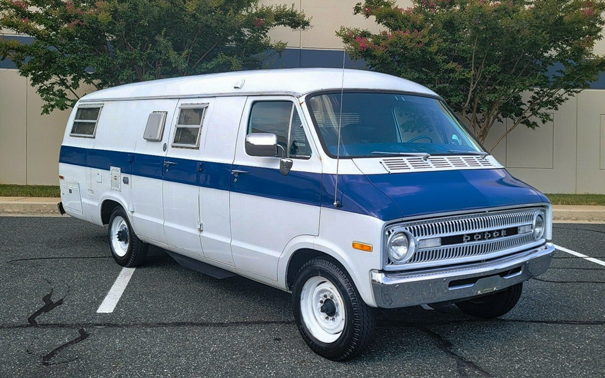 4-Speed Dodge Camper Van: 1972 Xplorer 224 | Barn Finds